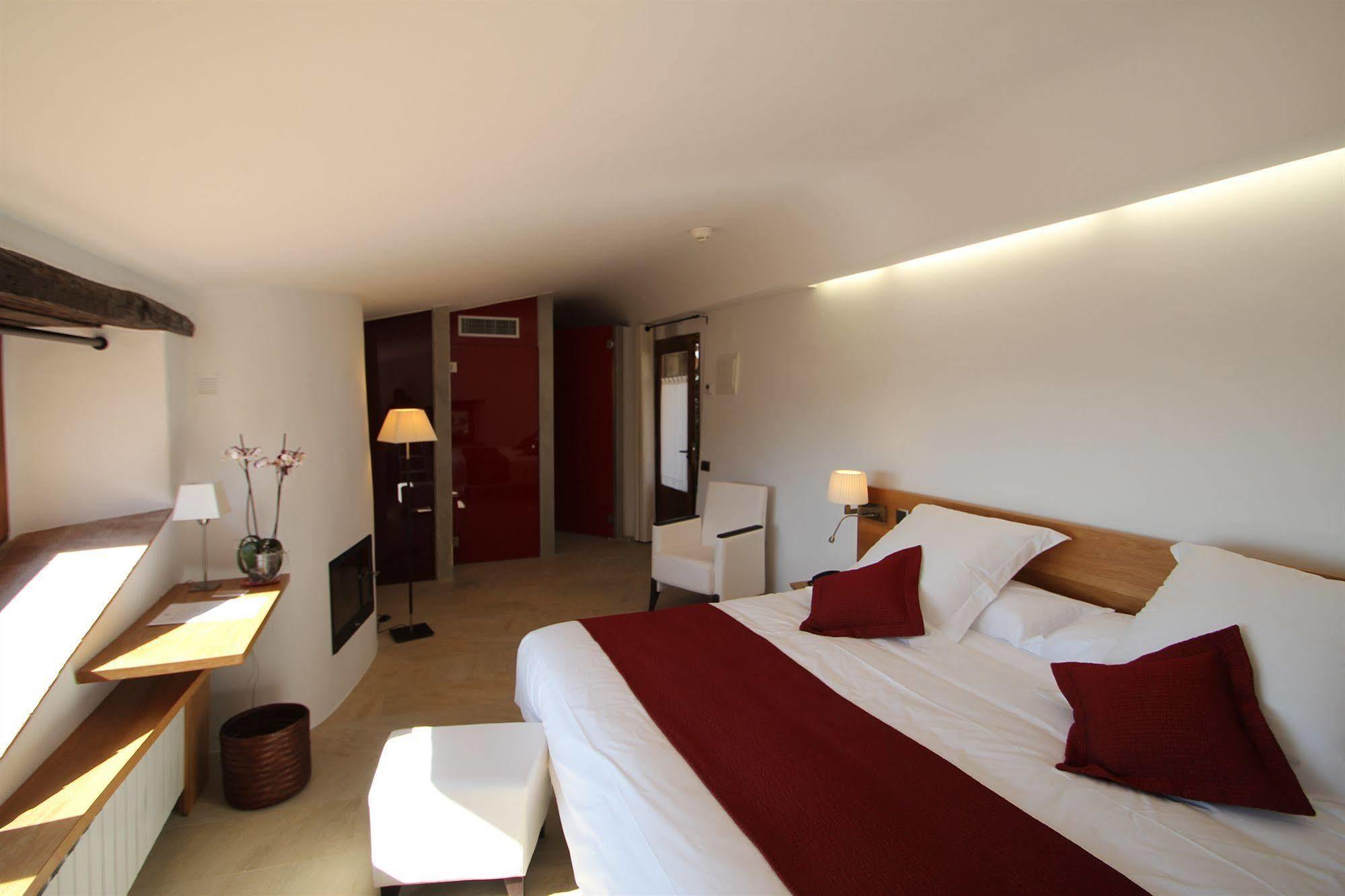 Hotel Can Cuch Cánoves المظهر الخارجي الصورة